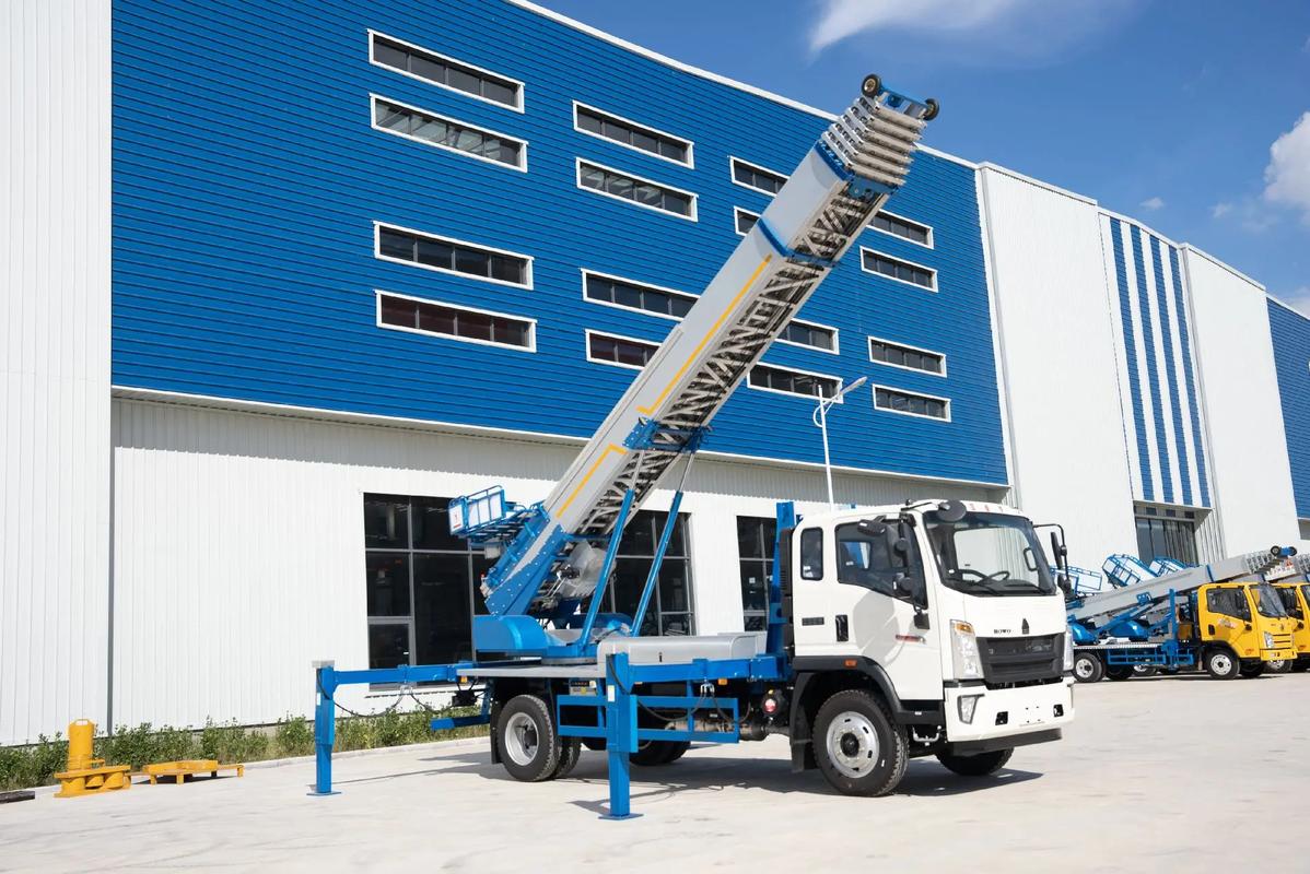 武宁县小型云梯车上料车租赁多少钱