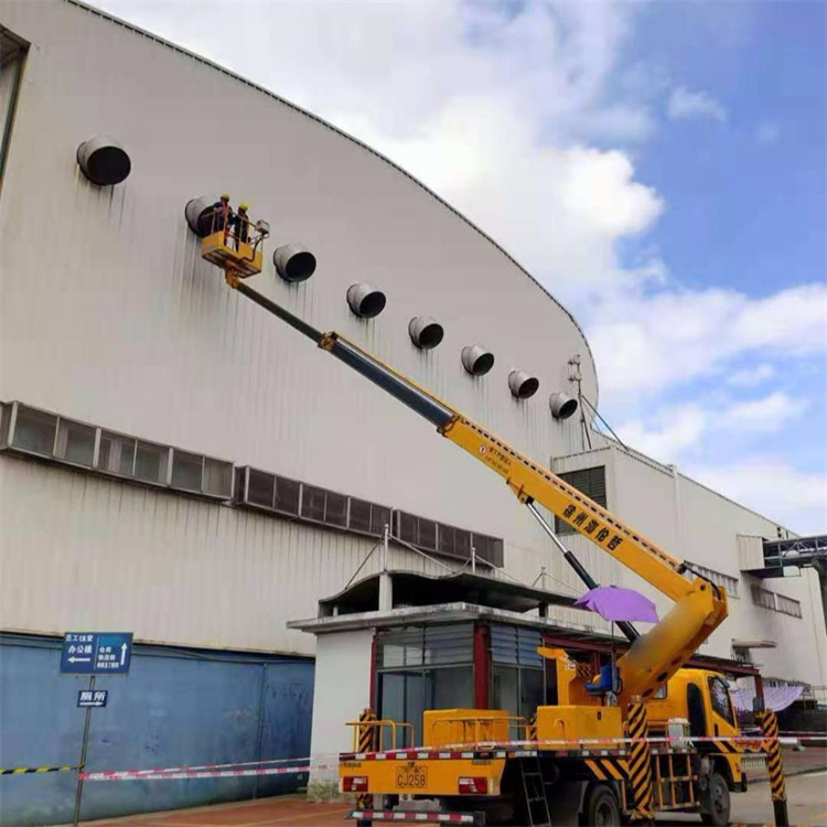 武宁县高空作业车出租服务：专业广告牌安装解决方案