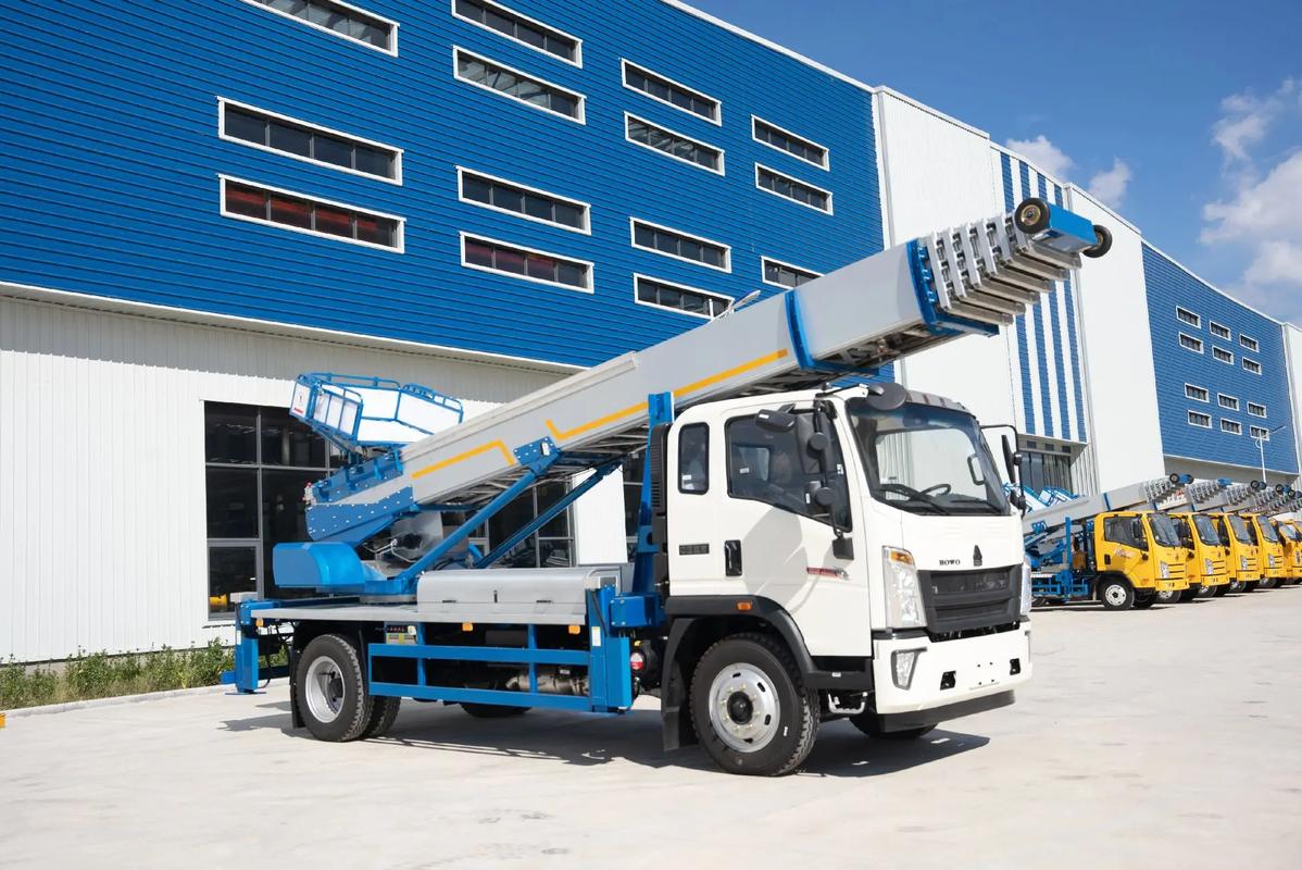 武宁县出租云梯车高空作业车 建筑垃圾搬运